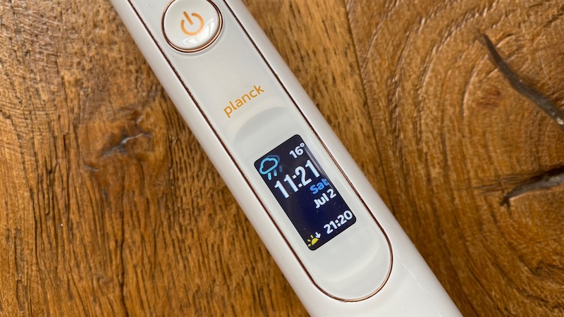 The full colour screen on the Planck 01 electric toothbrush