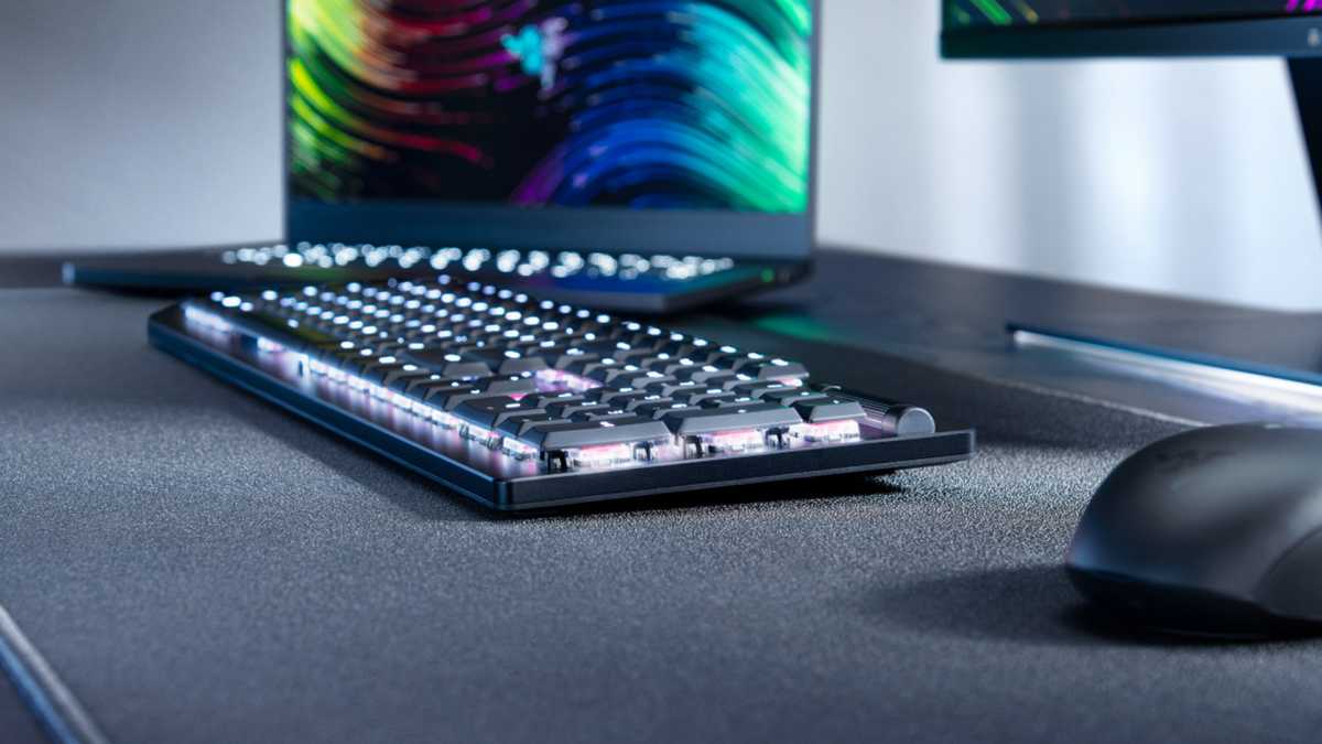 Razer Deathstalker V2 Pro from the side