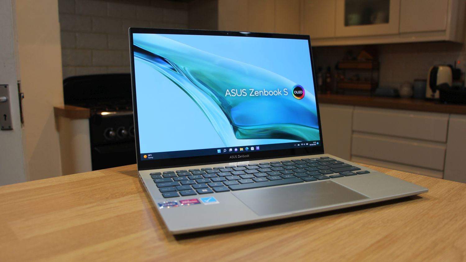 Asus Zenbook S 13 OLED - Best Display