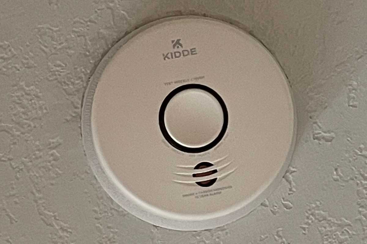 Kidde Smart Detection Smoke + Carbon Monoxide Alarm installed on a ceiling