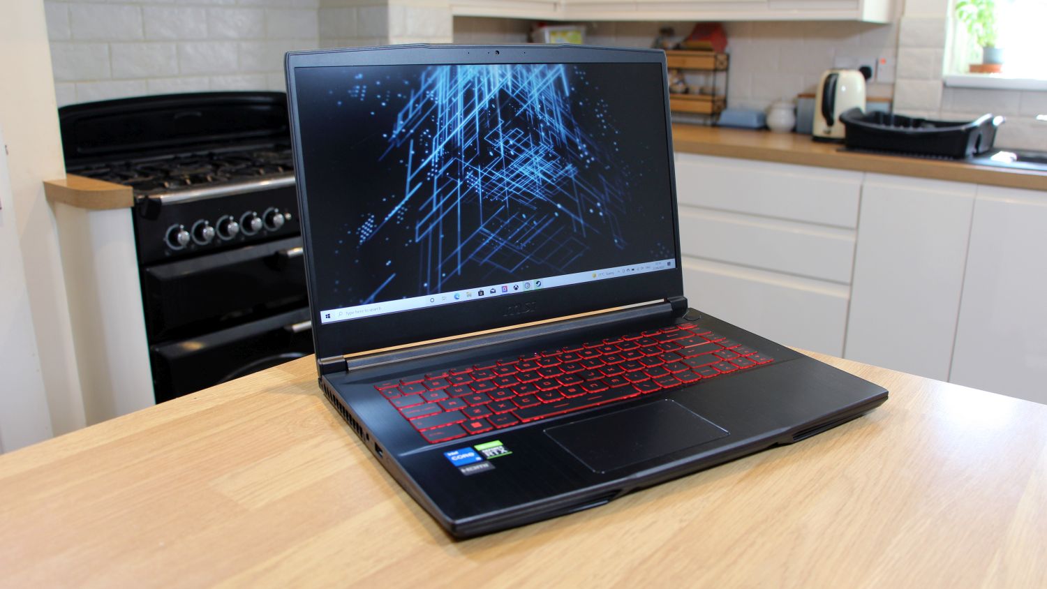MSI GF63 Thin (2022) - Mejor diseño