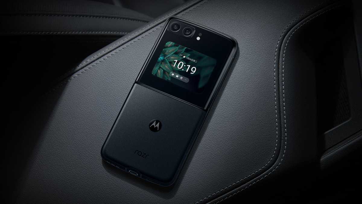 Motorola Razr 2022 phone in a car