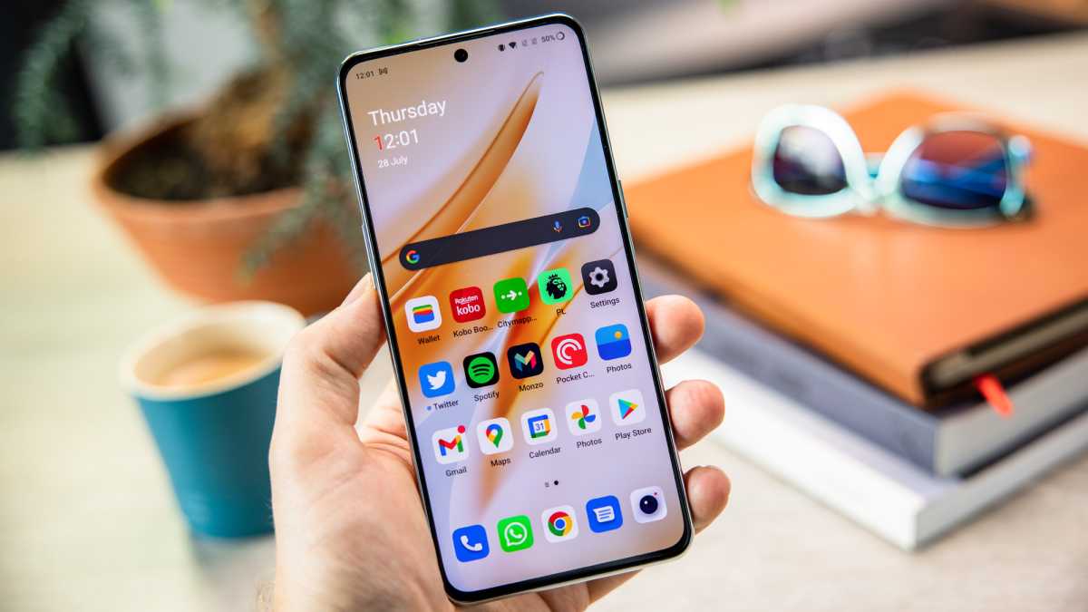 OnePlus 10T Home Screen