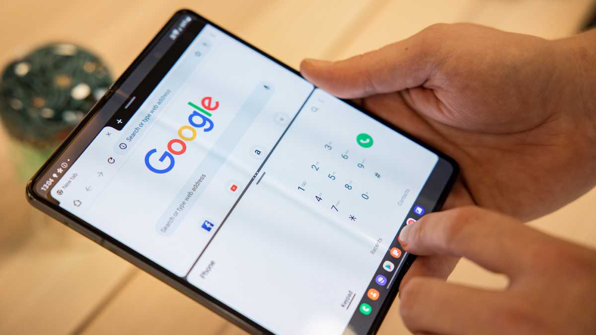 Galaxy Fold 4 split screen