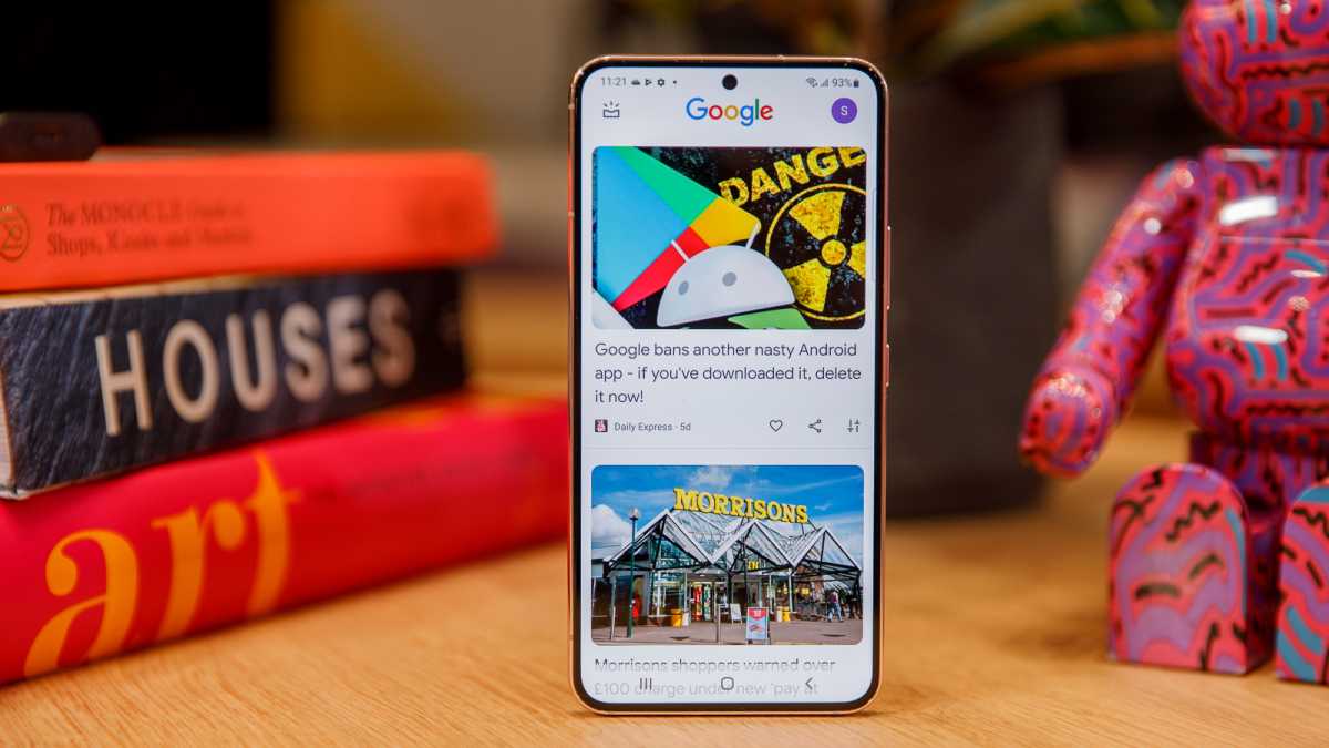 Samsung Galaxy S22 Google Feed