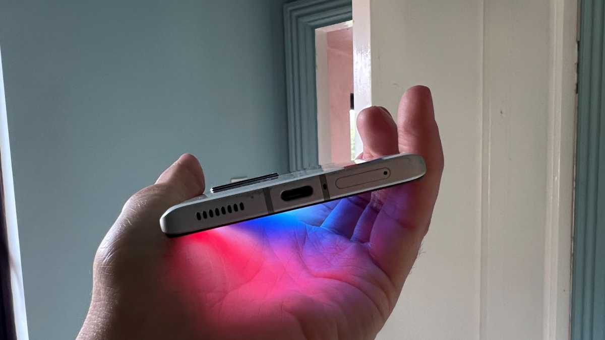 iQoo 9T USB-C port