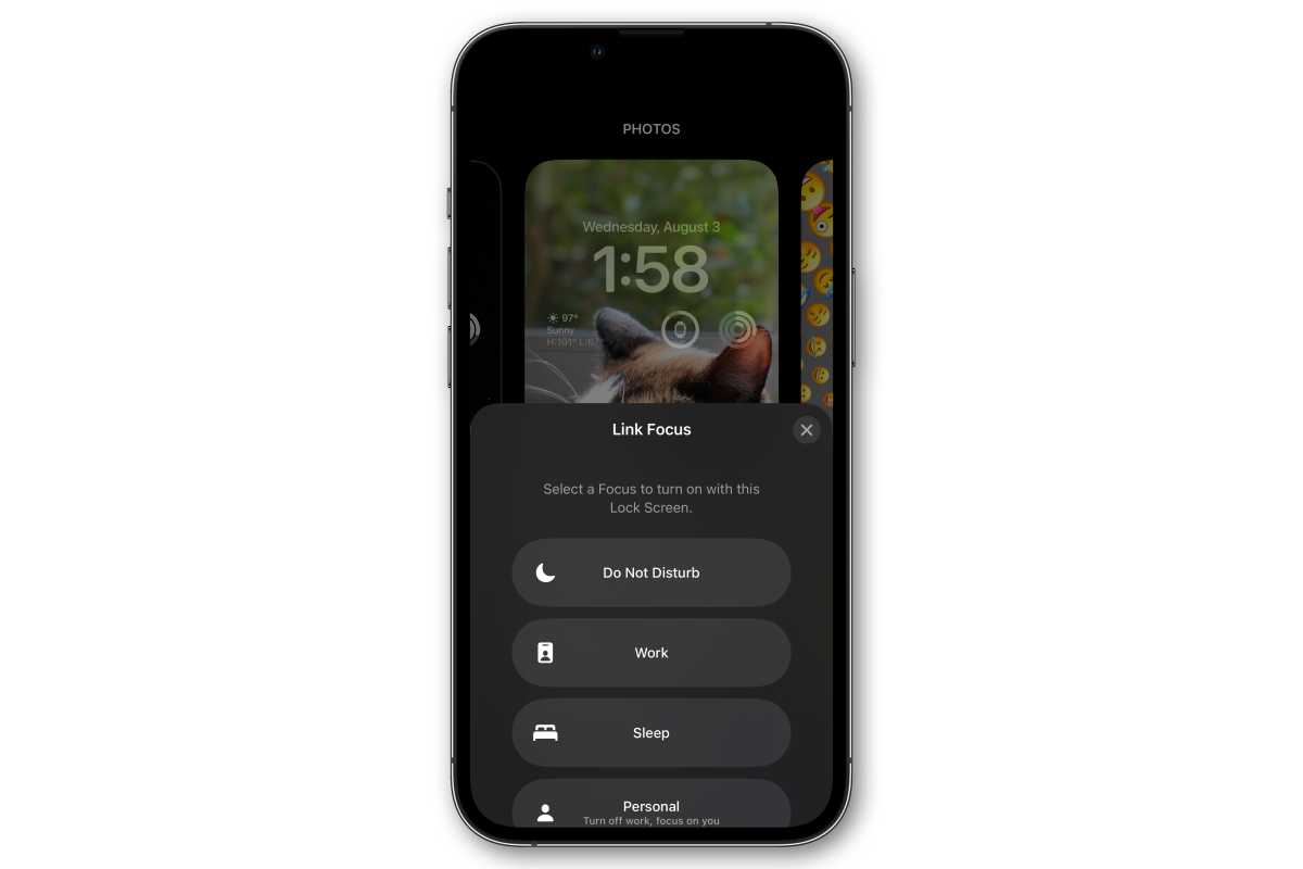 iOS 16 custom lock screen Focus mode