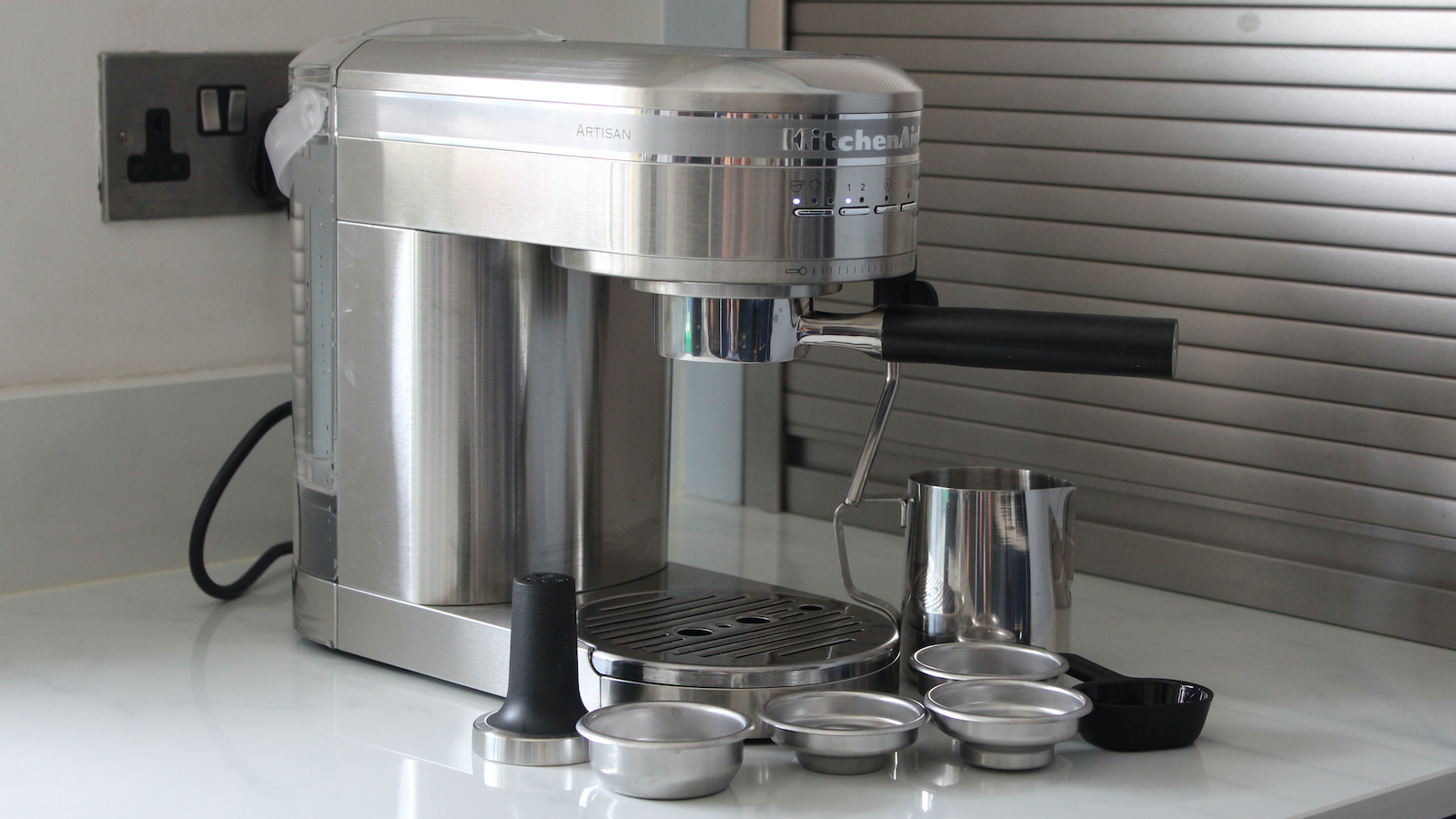  KitchenAid Artisan - Semi-automation for ease of use