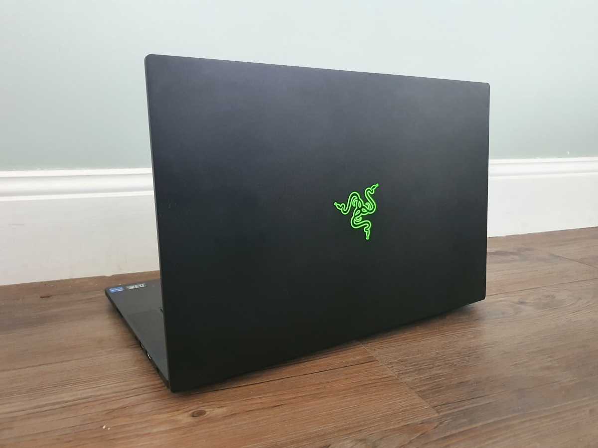 Razer Blade 15 (2022) review: Performance for a dear price - Dexerto