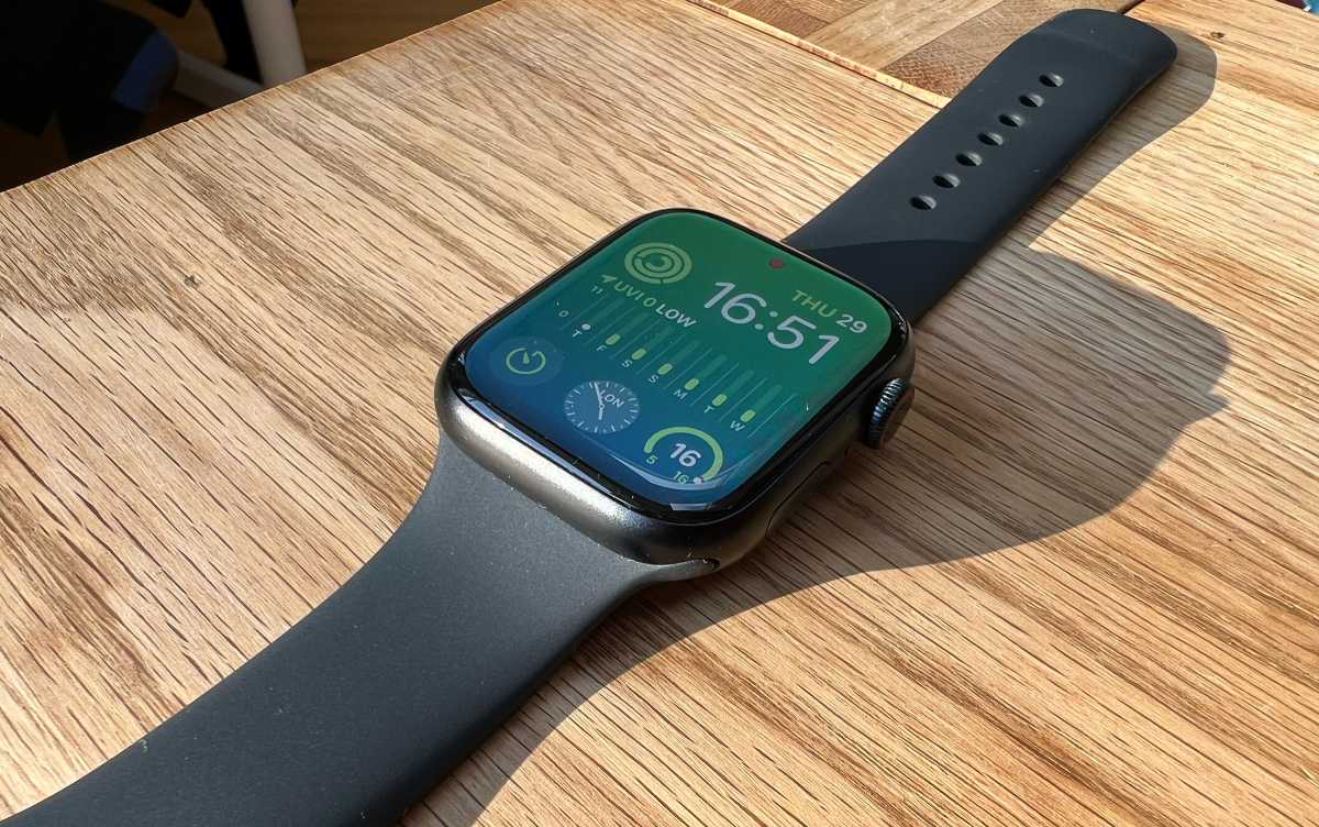 Vista lateral del Apple Watch Serie 8