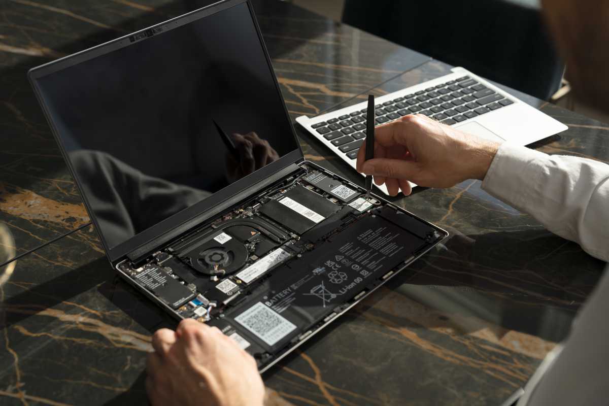 Framework Chromebook Edition modular laptop repair 