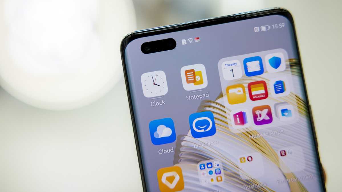 Huawei Nova 10 Pro dual selfie