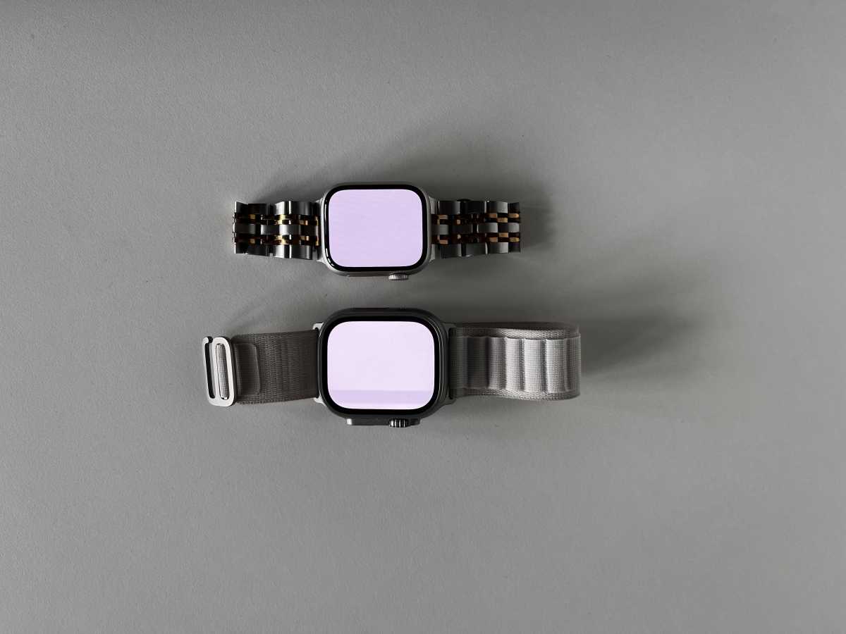 Bildschirmhelligkeit Apple Watch Ultra (unten) und Apple Watch Series 7 (oben)