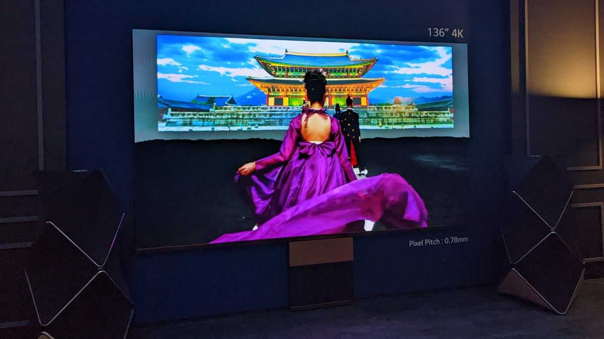 LG 136in Micro LED TV