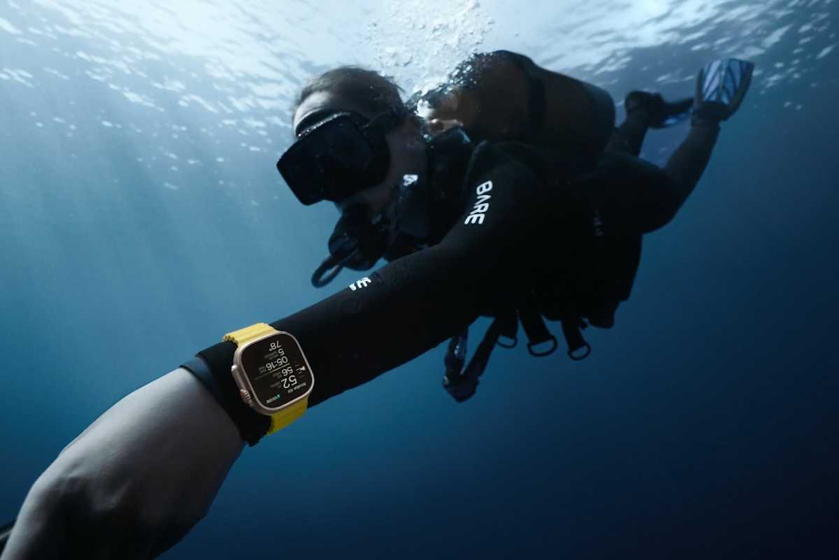 Apple Watch Ultra scuba