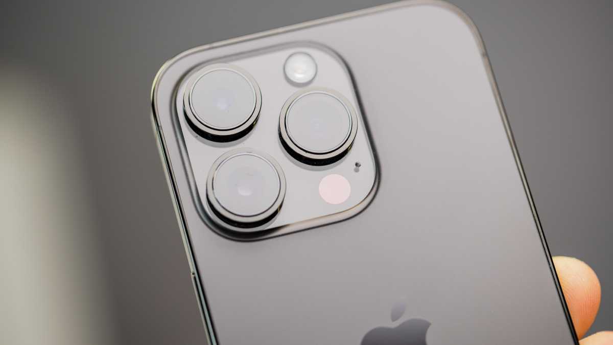 iPhone 14 Pro rear camera setup