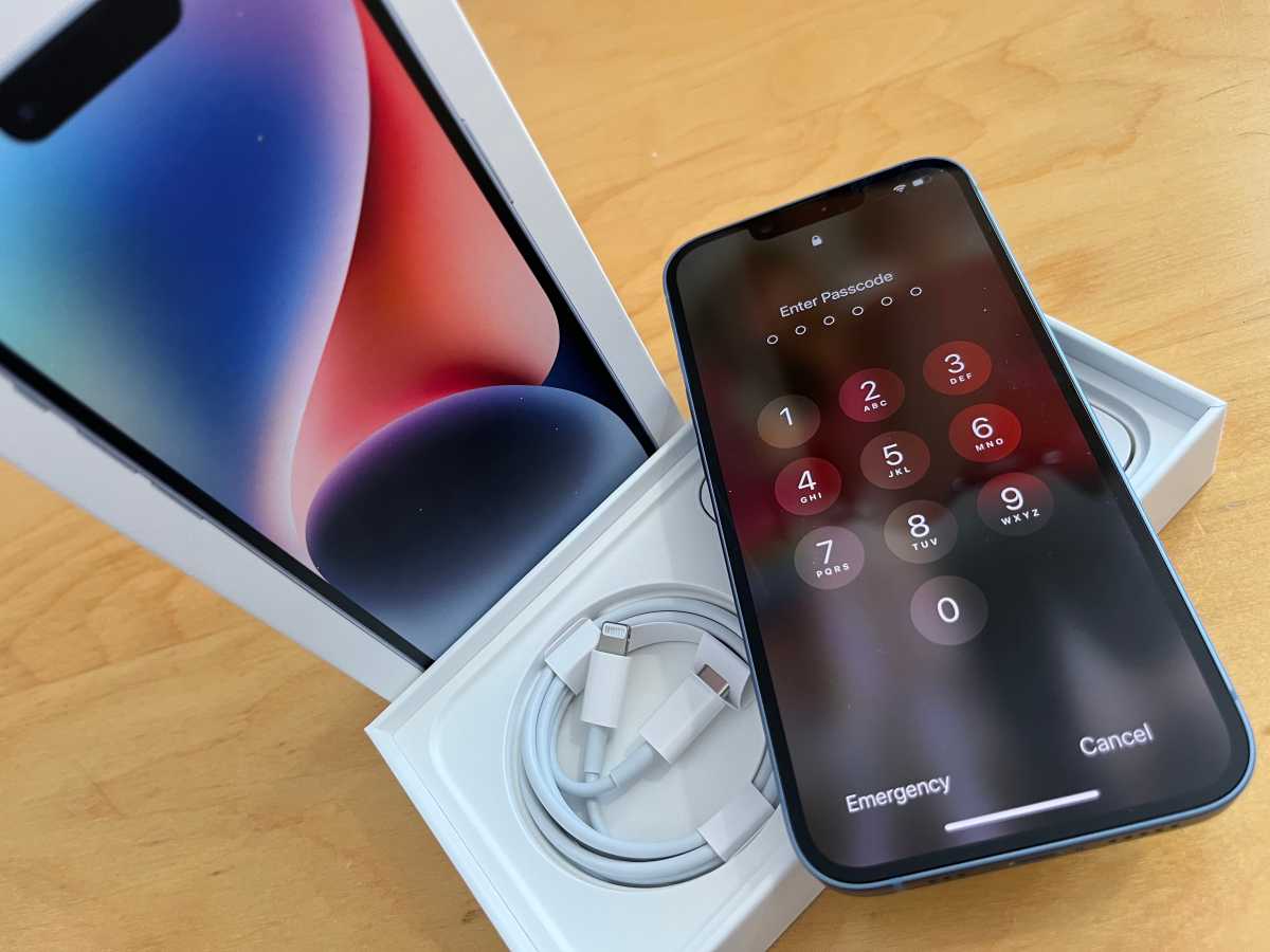 iPhone 14 ¿Qué hay en la caja?