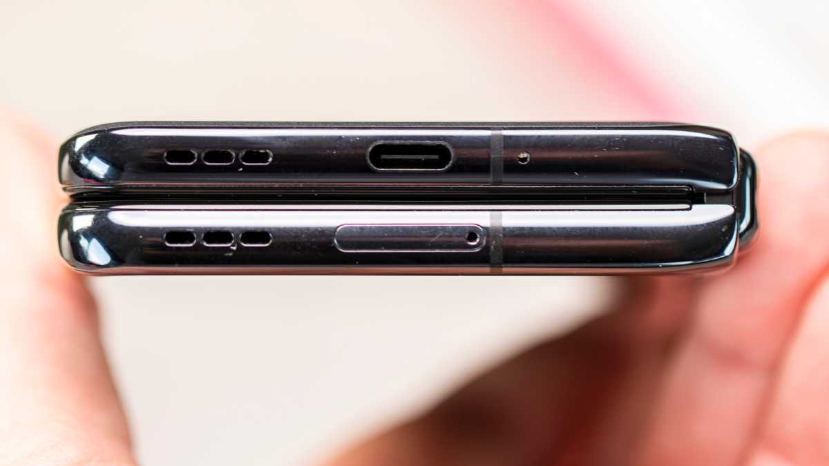 Oppo Find N folded