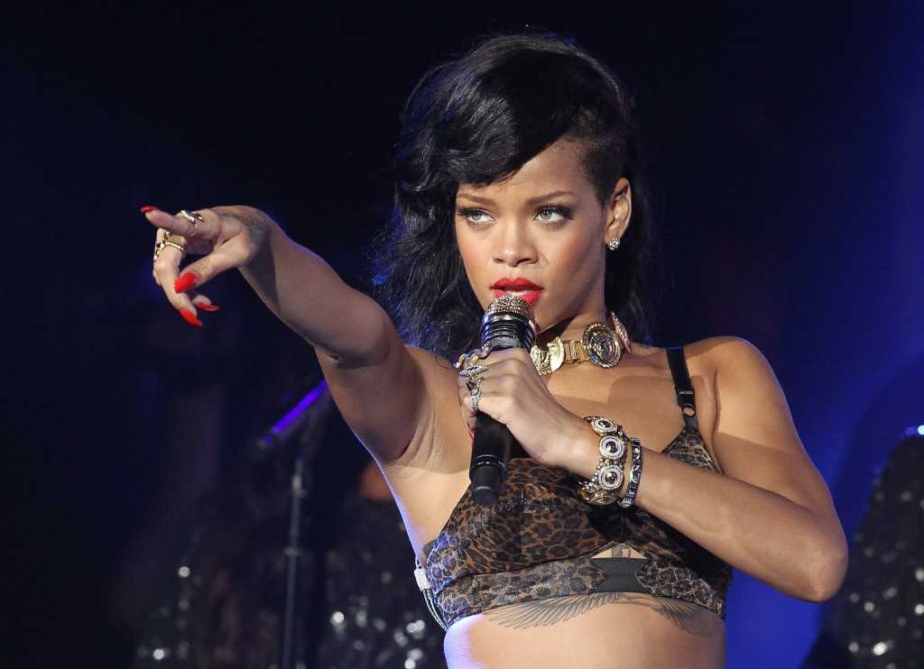 Image: Apple Music Sponsor des Superbowl - Rihanna bestreitet Halbzeitshow