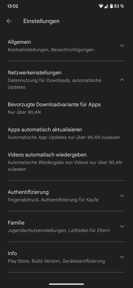 Geht Ihr Datenvolumen schnell zu Ende, sollten Sie überprüfen, ob Sie in den Einstellungen Ihres Smartphones die Option „Nur über WLAN“ bei Downloads und Aktualisierungen aktiviert haben. Ansonsten laufen die Downloads über Ihre mobilen Daten ab.