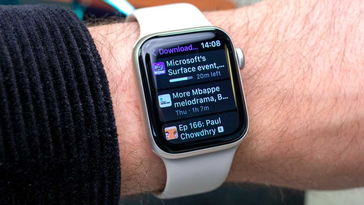 Apple Watch SE 2022 Podcasts app