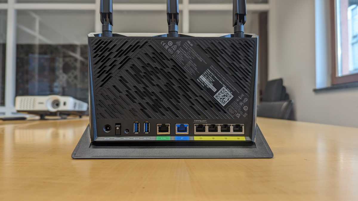 Asus RT-AX86U Anschlüsse