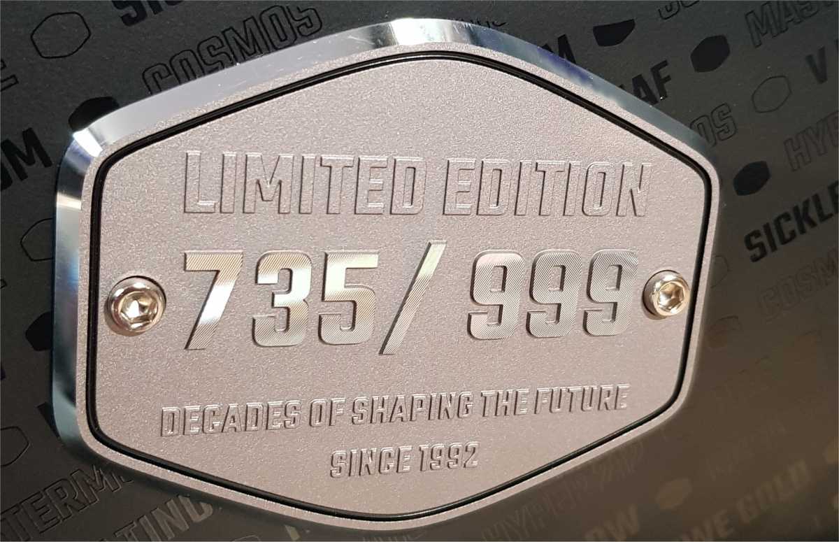 Cosmos Infinity 30th Anniversary Limited Edition 735 / 999