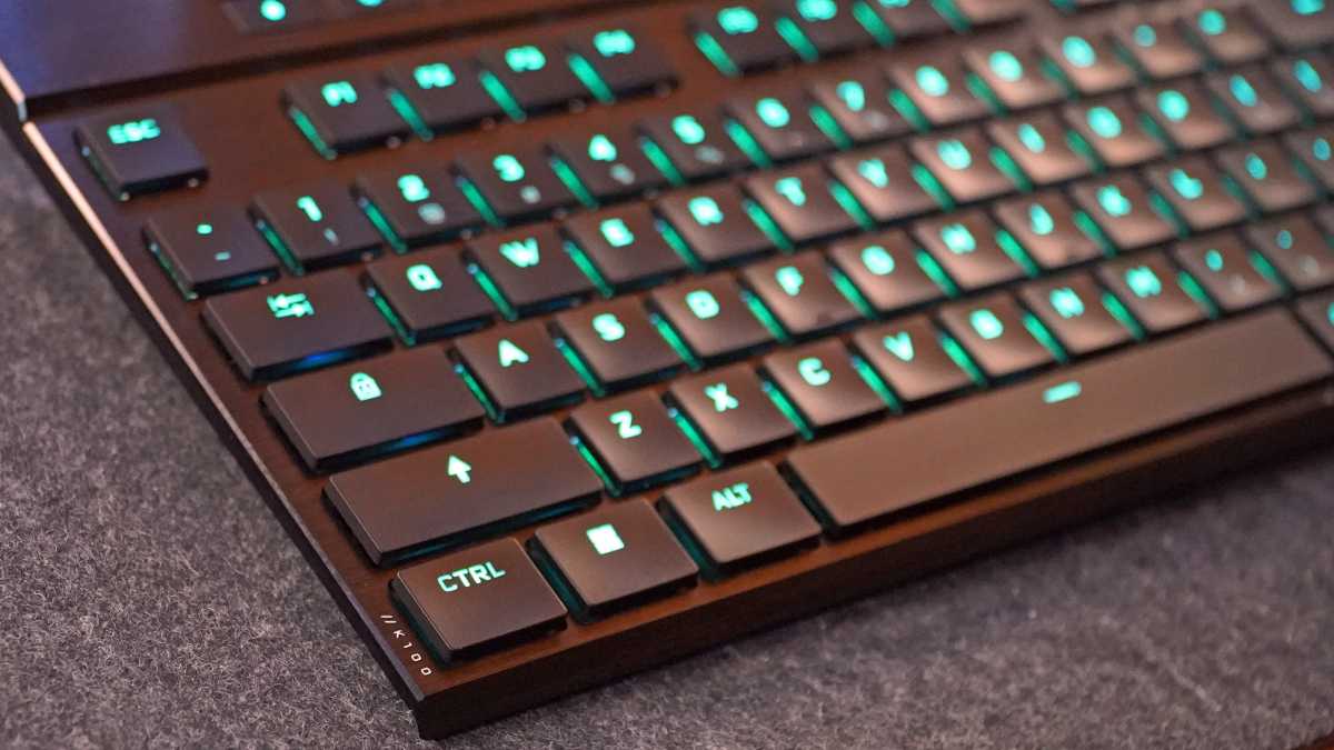 Corsair K100 Air Wireless review: too expensive to recommend