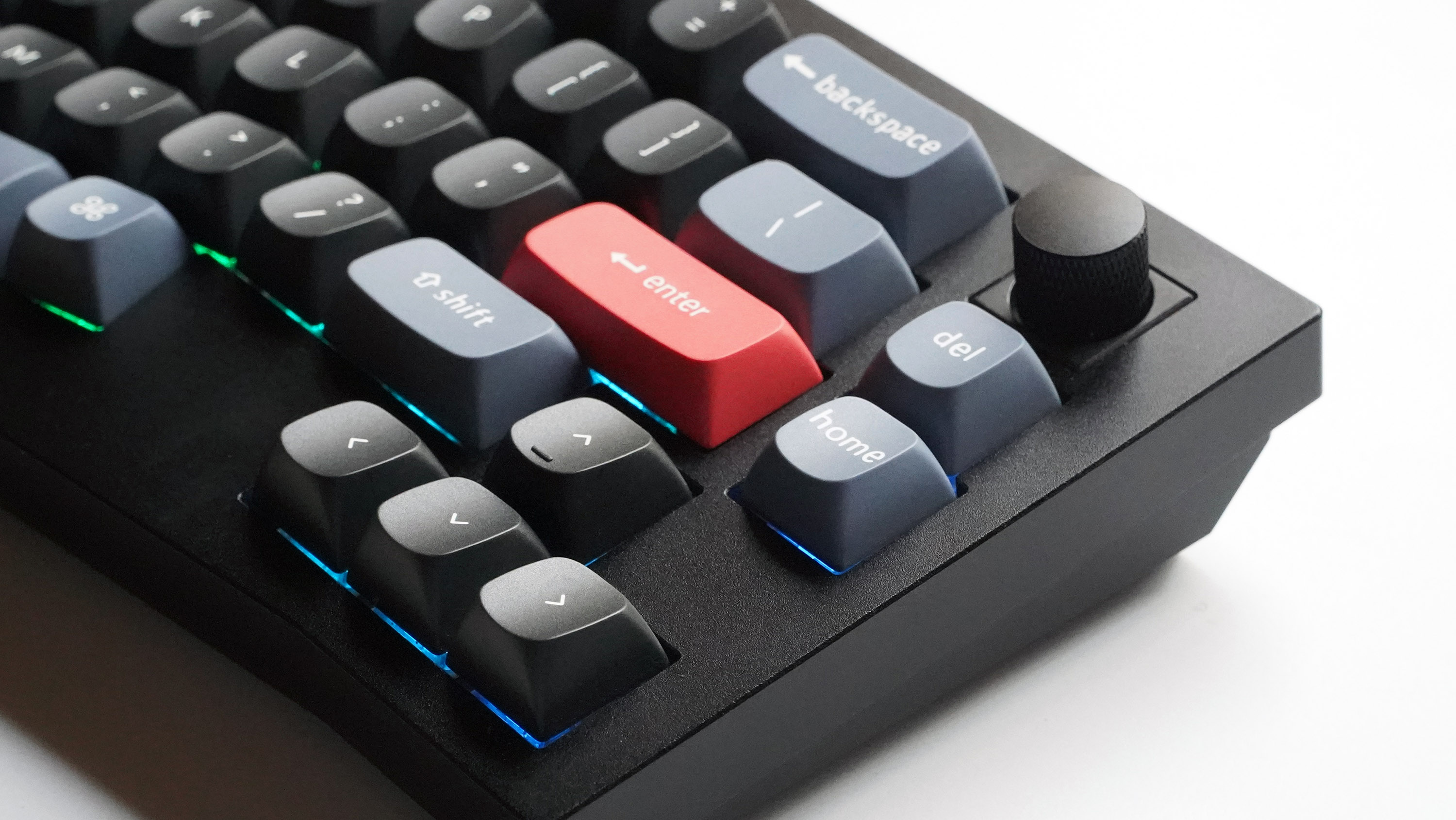 Keychron Q8 review: A high-quality ergonomic keyboard | PCWorld
