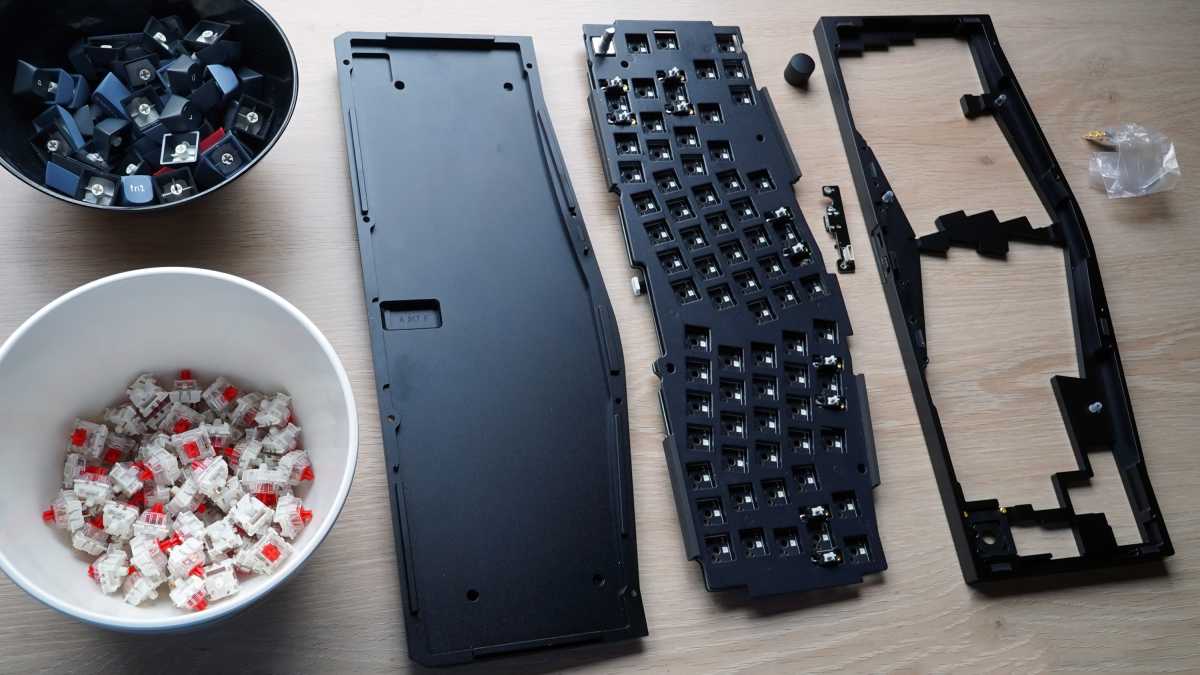 Keychron Q8 disassembled