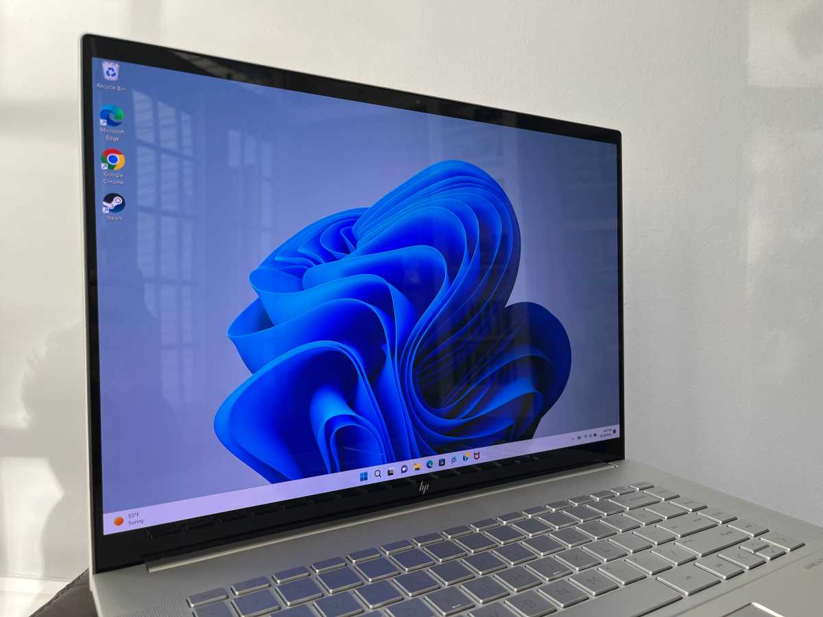 HP Envy 16 display