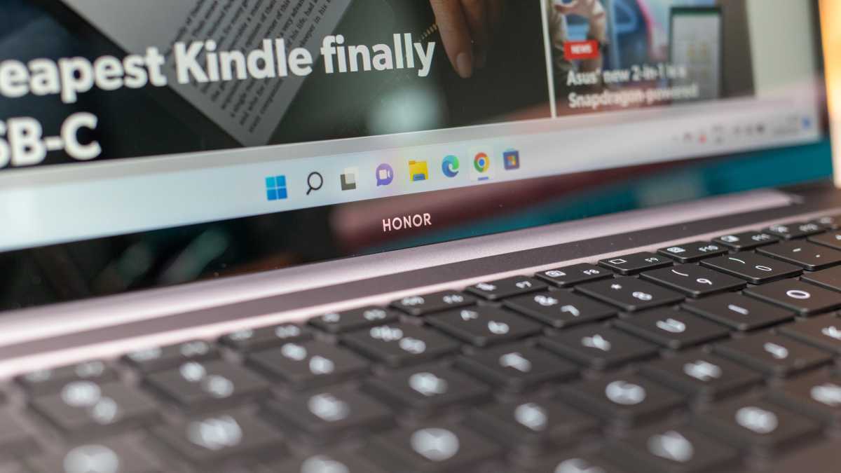 Honor MagicBook 14: Nice keyboard and ports aplenty – but with a webcam  forever fixed on all of your chins • The Register