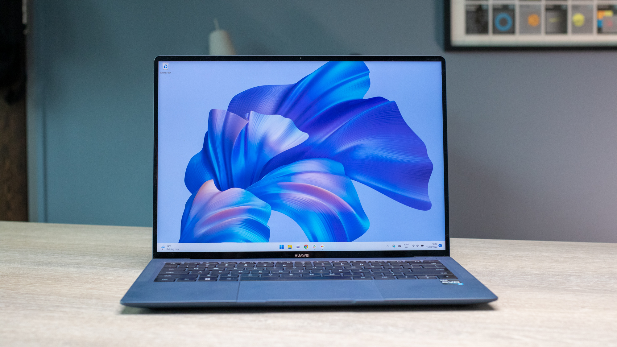 Huawei MateBook X Pro (2022) – Best for fast charging