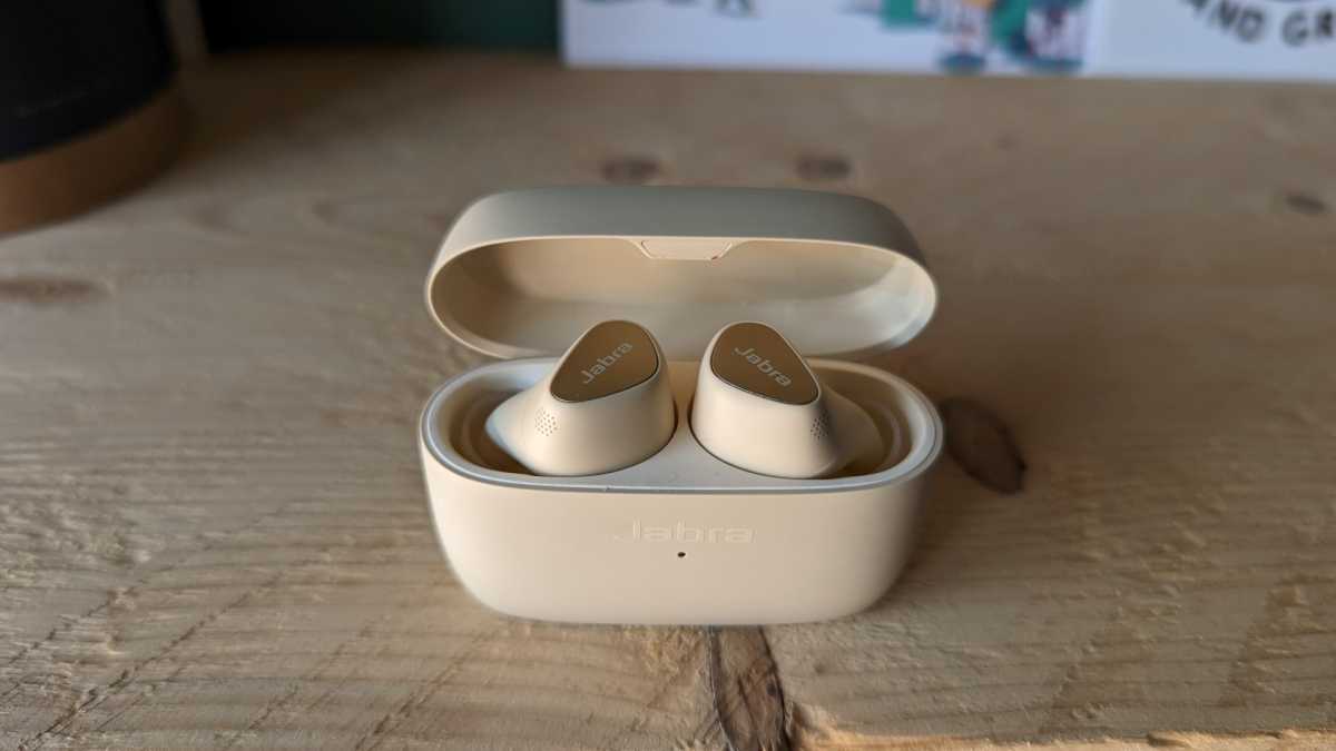 Jabra Elite 5 could be the BEST Jabra Earbuds! 😲 Review — Aaron x Loud and  Wireless