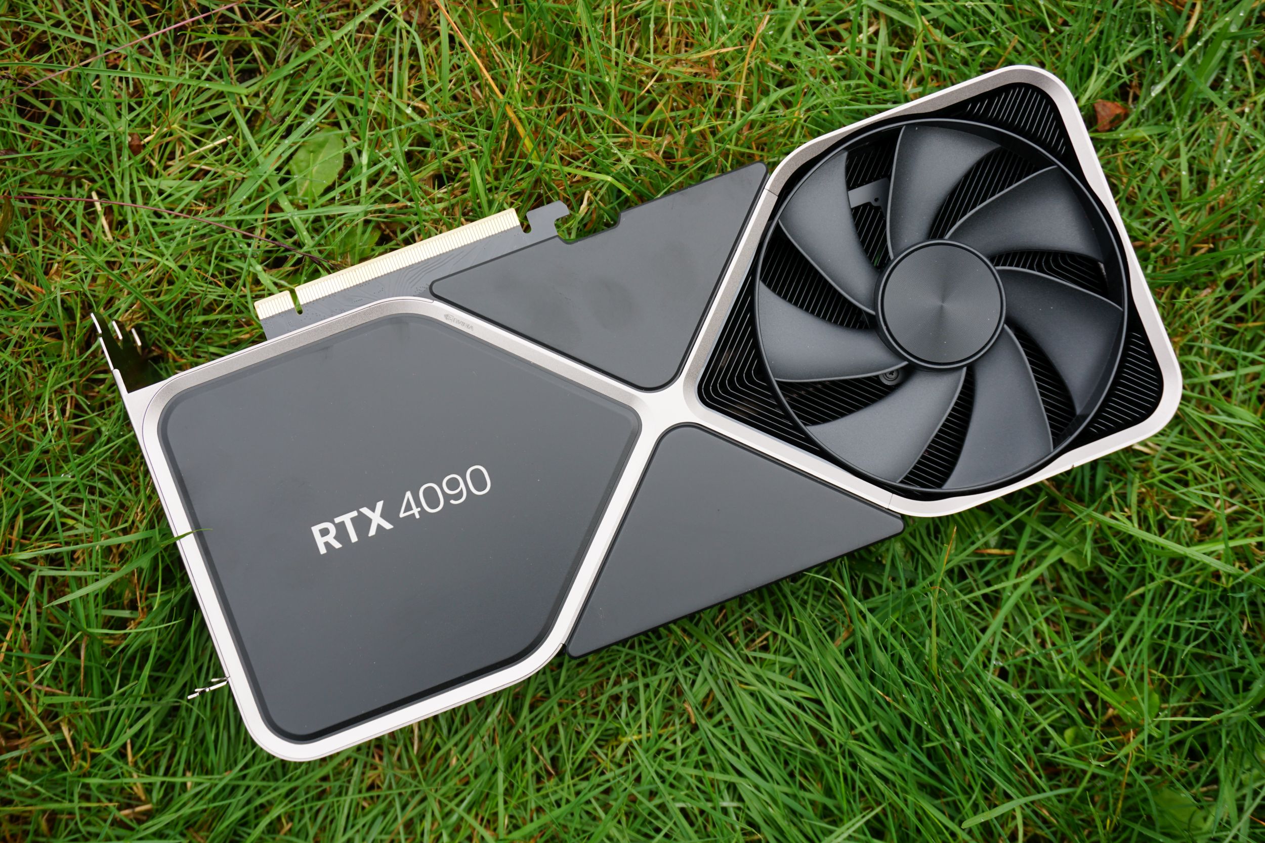GeForce RTX 4090 Founders Version
