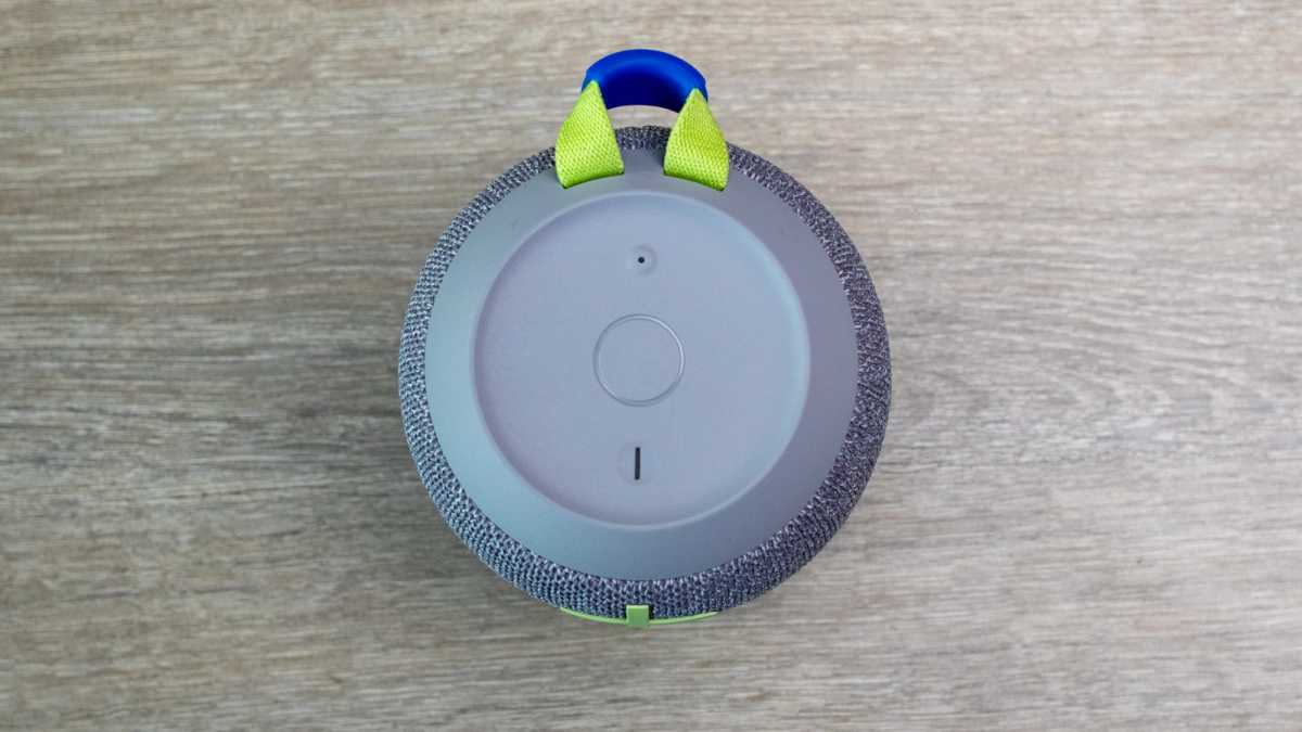 UE Wonderboom 3 top button