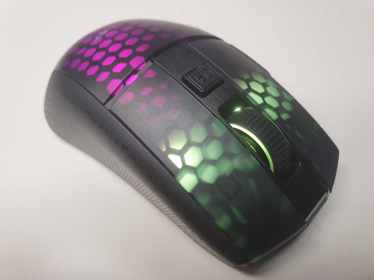 ROCCAT Burst Pro Air lightweight gaming mouse has a symmetrical shape for  maximum comfort » Gadget Flow