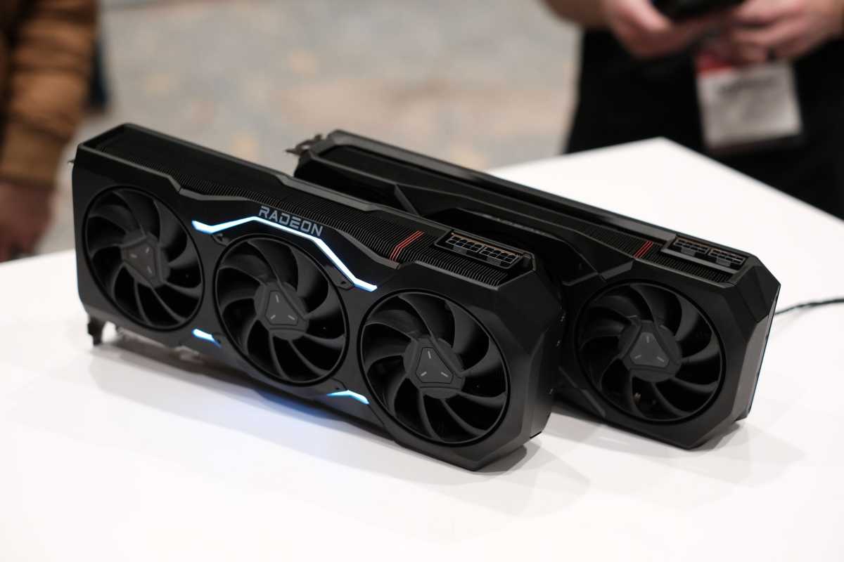 AMD Radeon RX 7900 XTX revealed