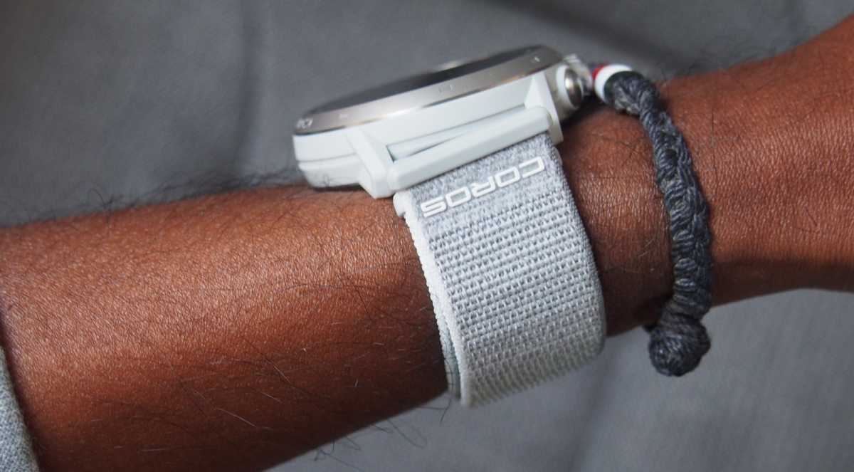 Coros Apex 2 Pro watch strap