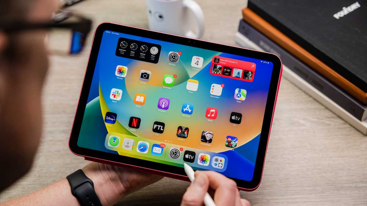 Apple 10.9-inch iPad Review - (10th Generation 2022) - The New Entry Point?  