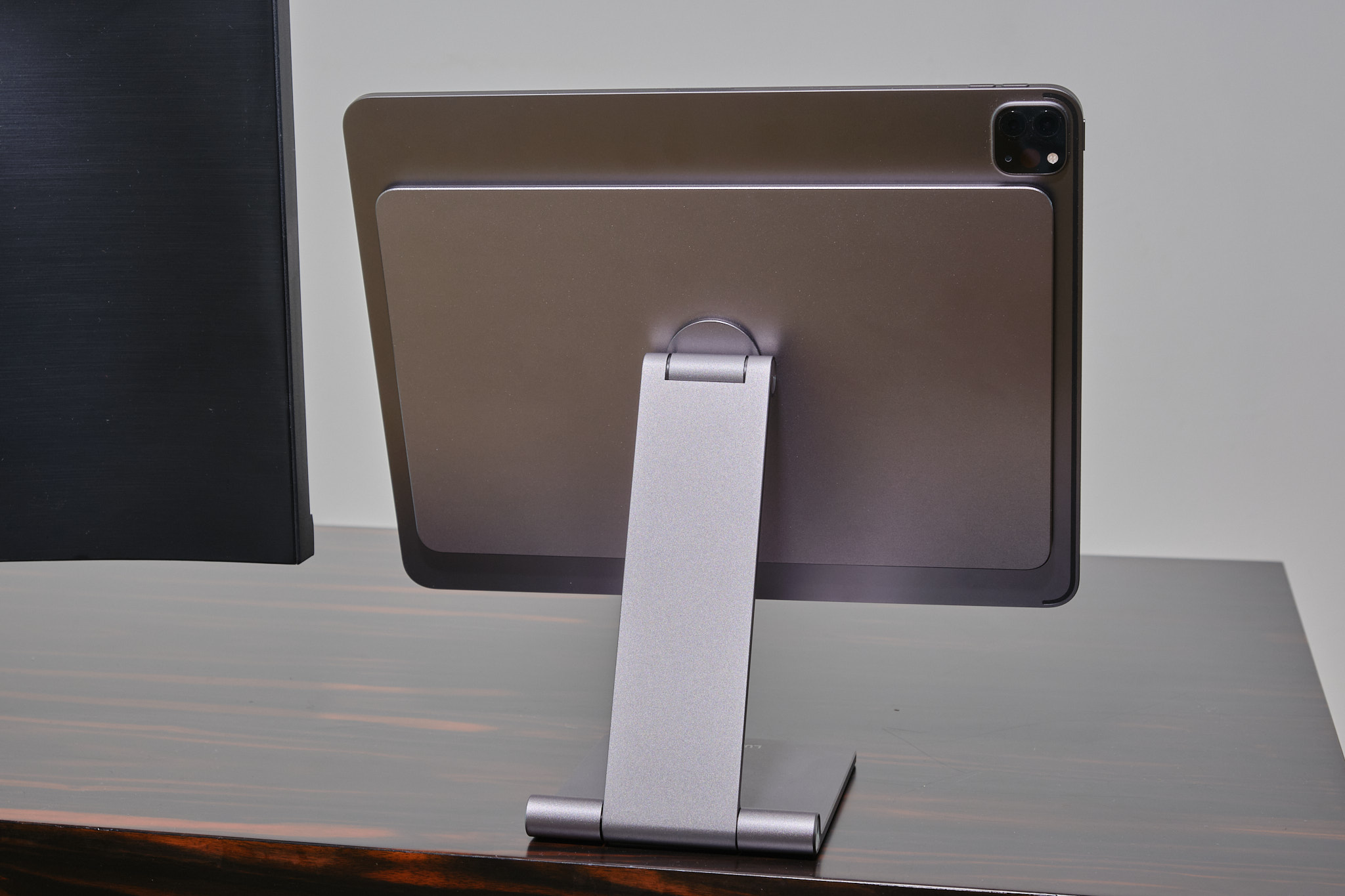 Lululook Faltbarer magnetischer iPad-Ständer – Ein universeller iPad-Ständer