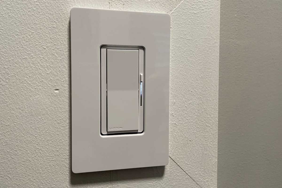 Gradateur Lutron Diva Smart installé