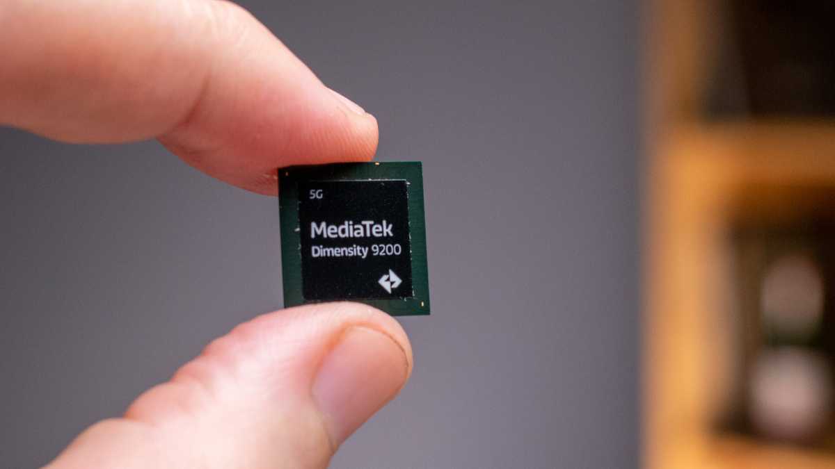 MediaTek Dimensity 9200 chip front