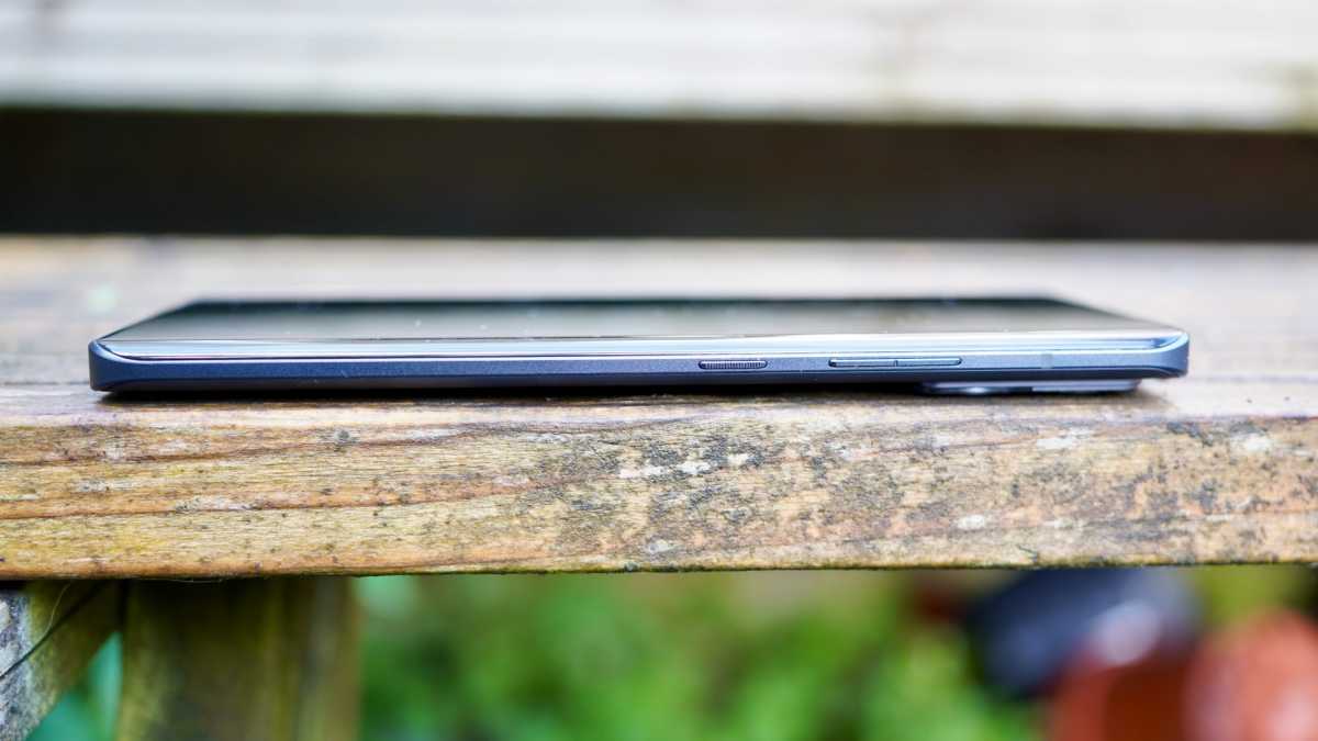 Lateral del Motorola Edge 30 Fusion