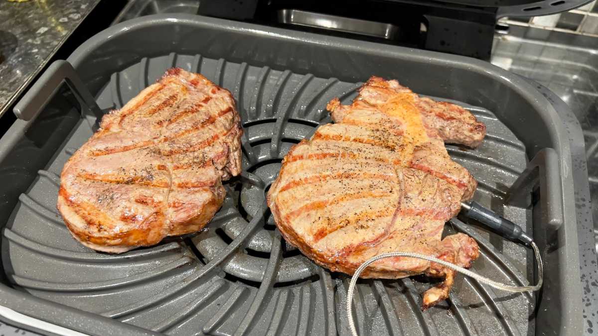 Cooked steaks on the Ninja Foodi MAX Health Grill & Air Fryer