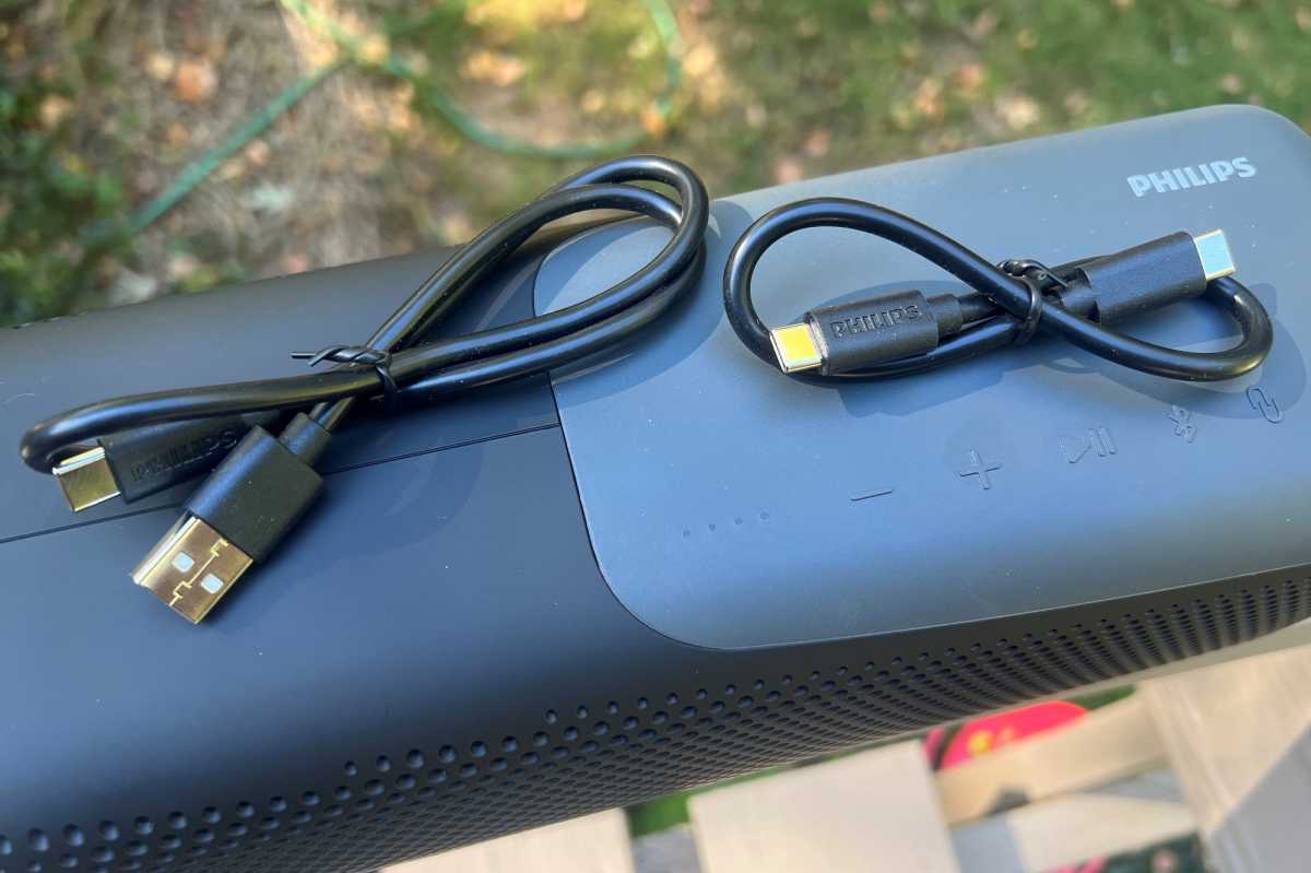 USB-C cables that come with Philips S7807 Bluetooth speaker
