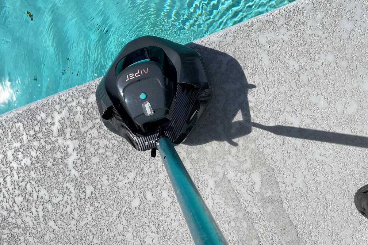 Aiper Seagull SE - Budget Friendly Robotic Pool Cleaner 