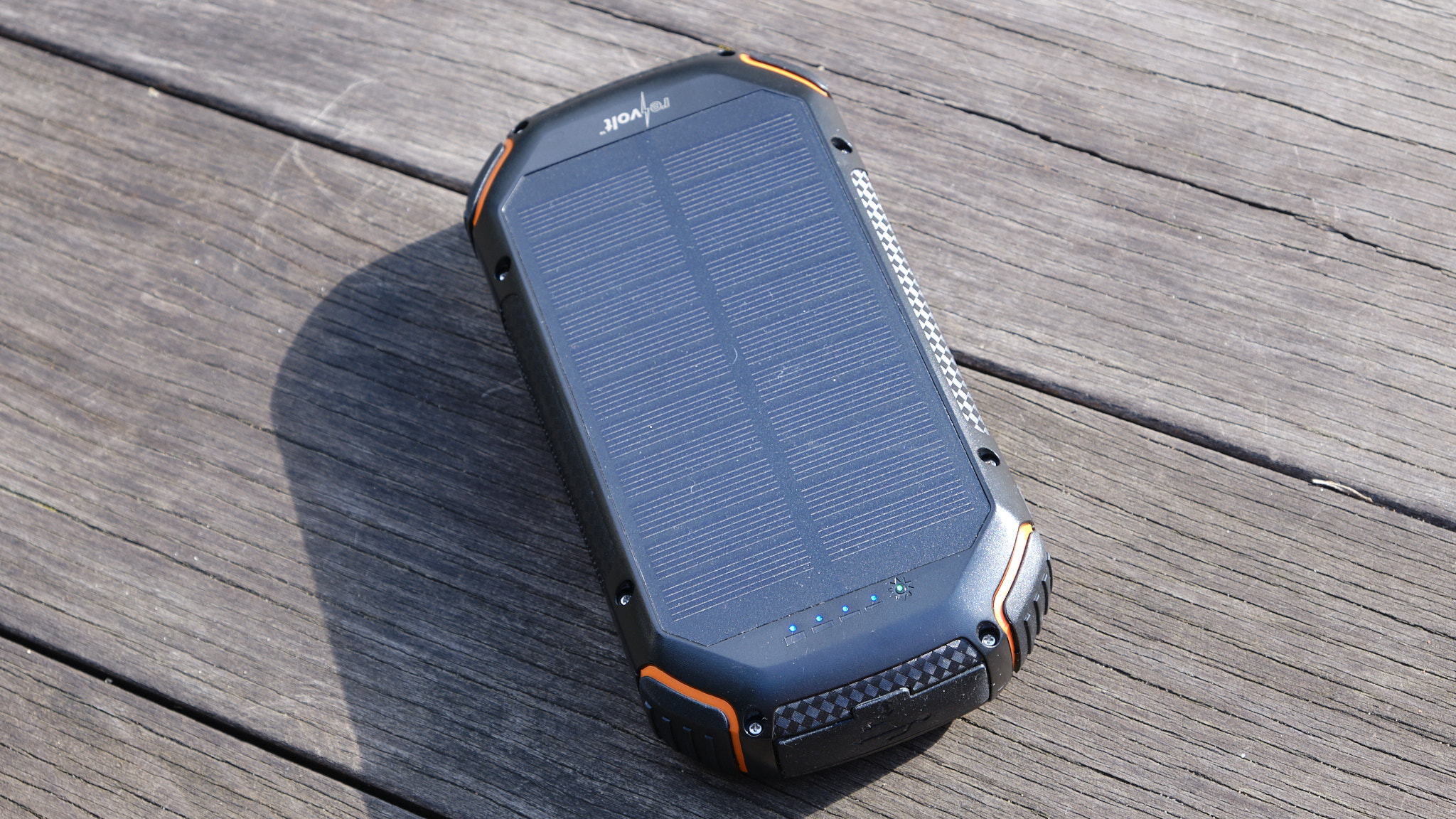 Revolt Solarpowerbank ZX-3159
