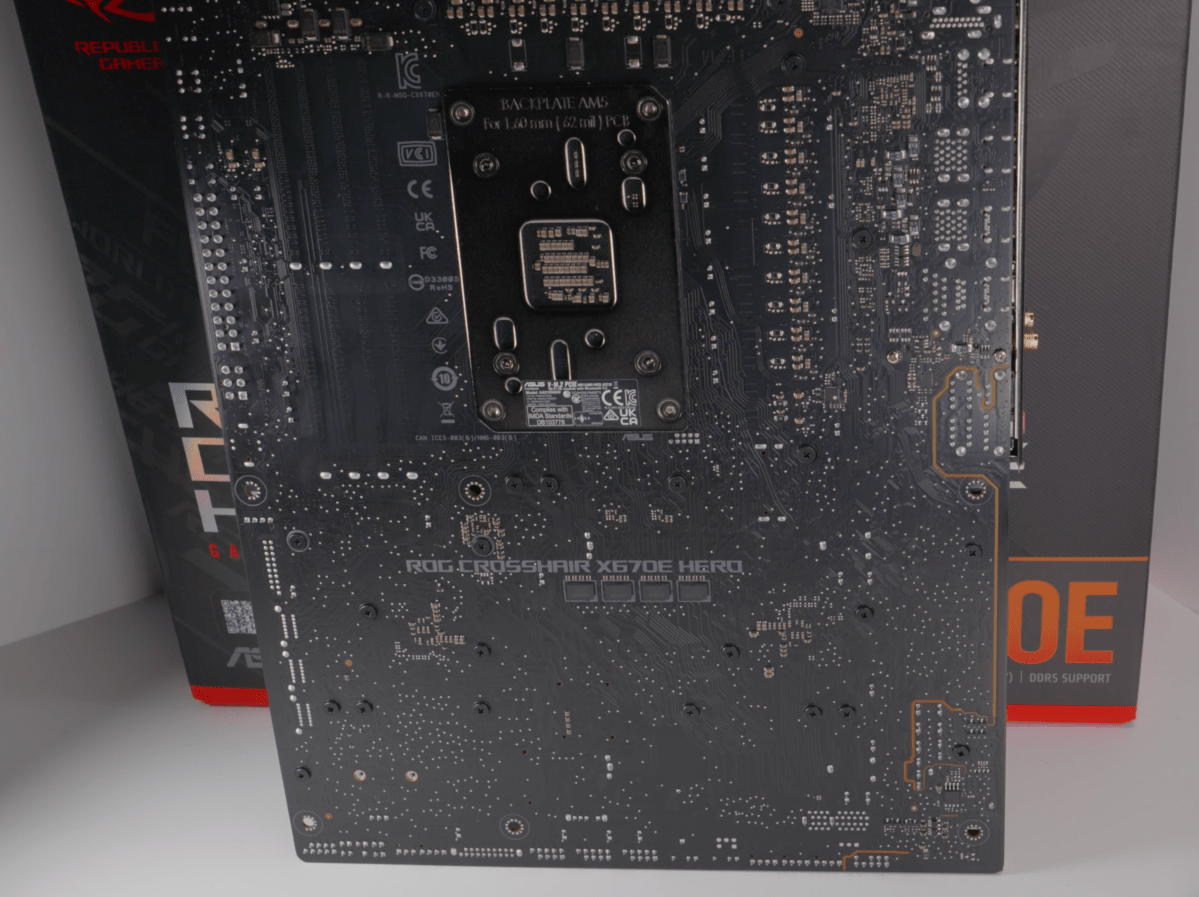 Asus Crosshair X670E Hero