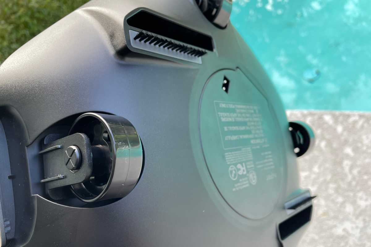 Aiper Seagull SE robotic pool cleaner review An aquatic Roomba TechHive